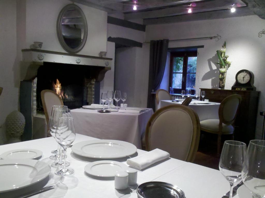 Hotel & Restaurant Le Moulin De Chameron, The Originals Relais Bannegon Exterior foto